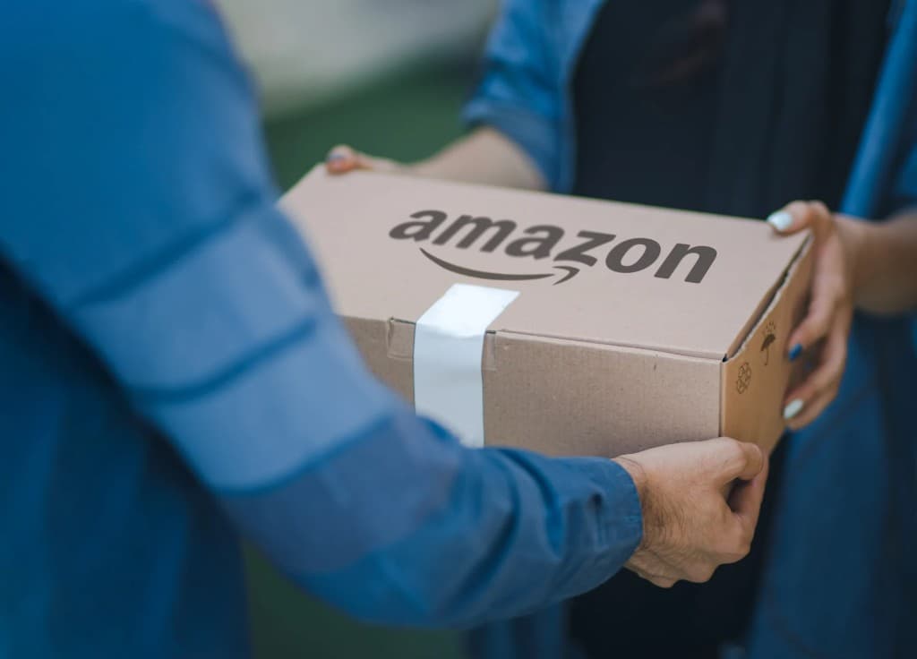 Parcel handoff